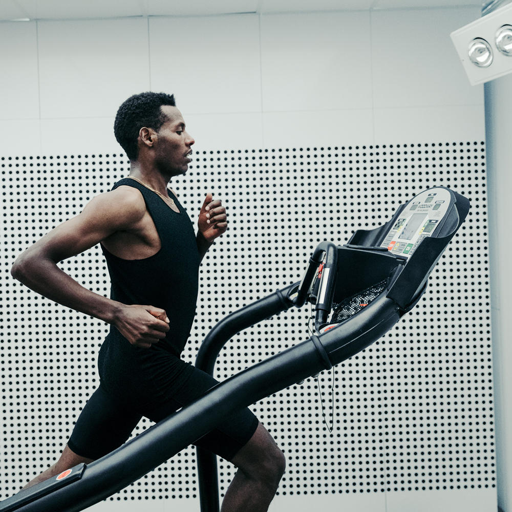 lelisa desisa breaking 2